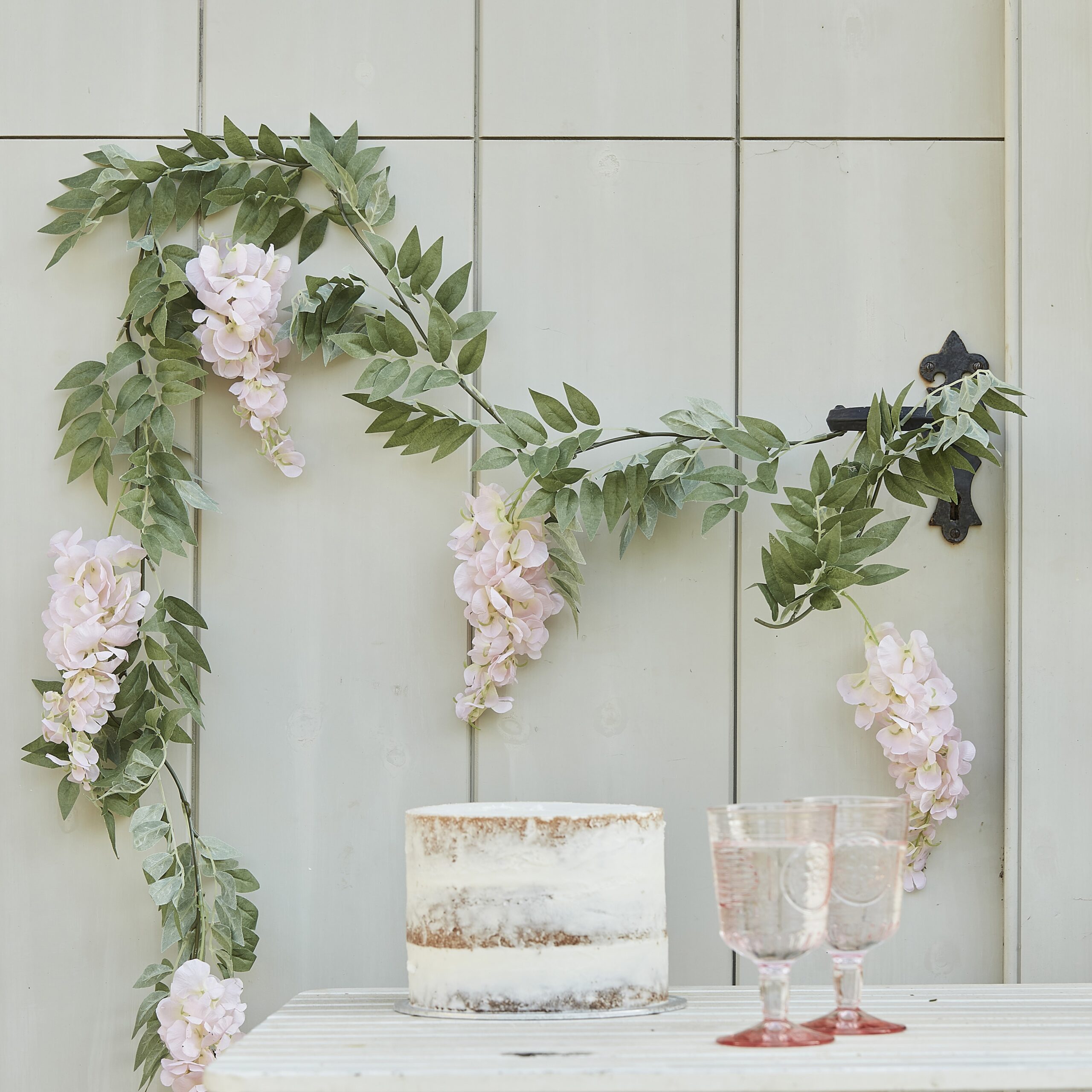 Διακοσμητική γιρλάντα Blush Pink and Green Wisteria Foliage