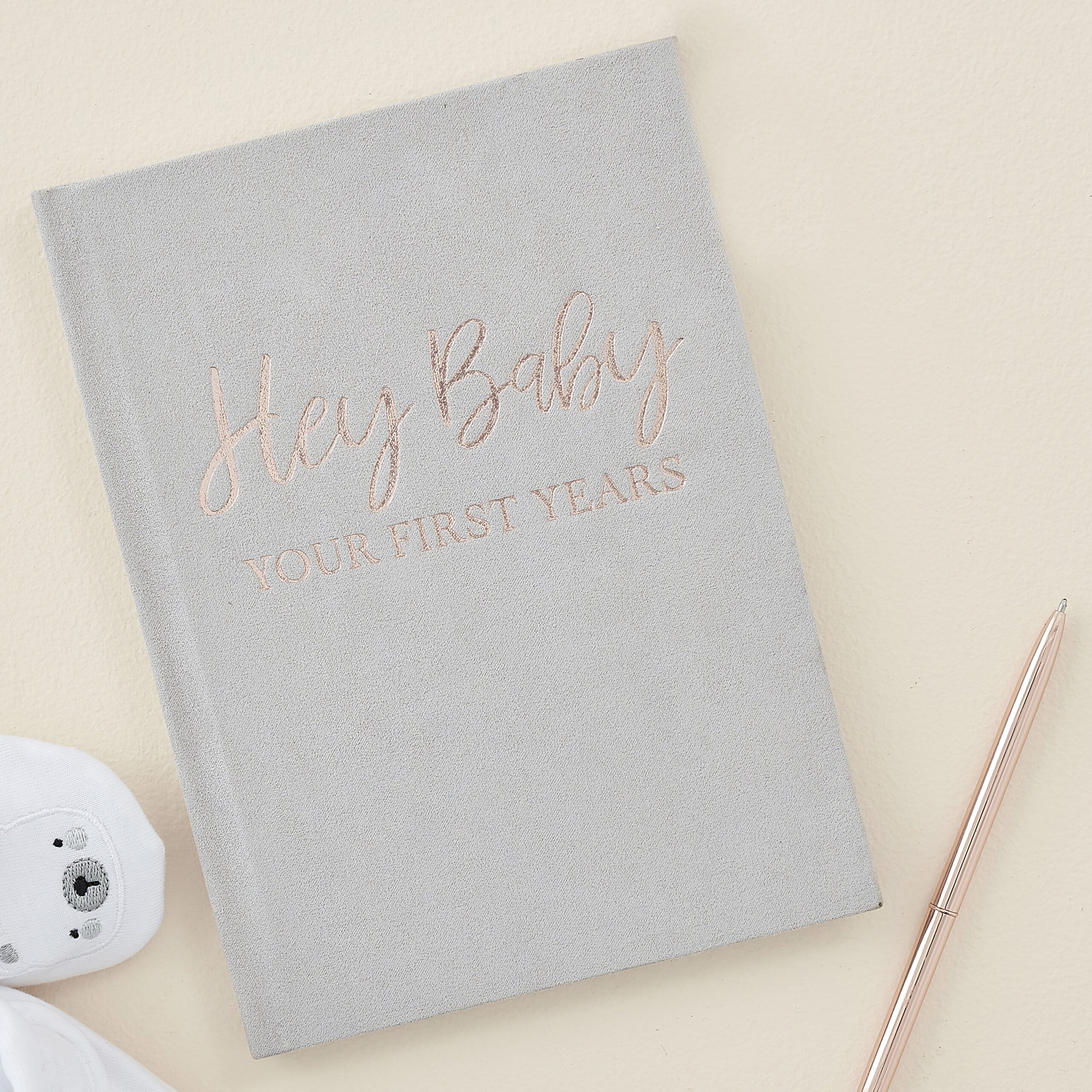 Βιβλίο Αναμνήσεων Grey Suede Baby Journal Book.